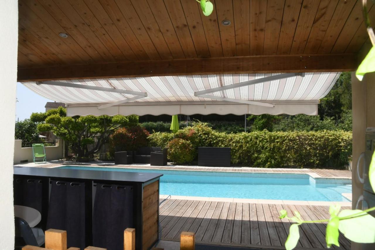 L'Ocabee Villa La Tour-dʼAigues Kültér fotó